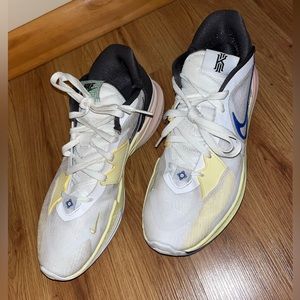 Nike Kyrie Irving Shoes
